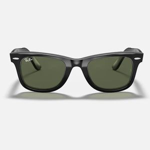 NIB Ray Ban Wayfarer Sunglasses in Black
